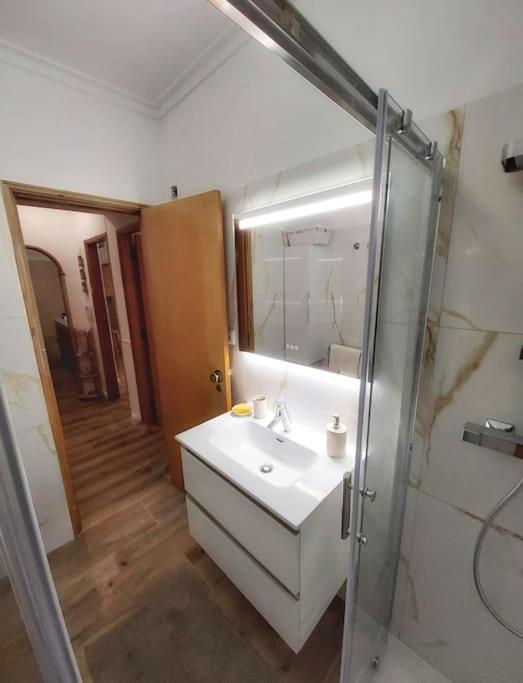 Apartment Cozy Near The In *
